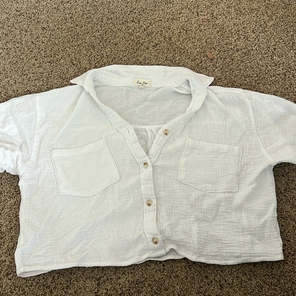 Women’s white top
